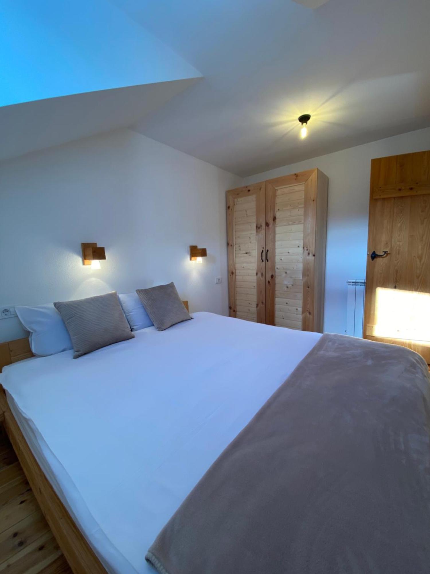 Pubhouse & Rooms Pahulja Kolašin Esterno foto