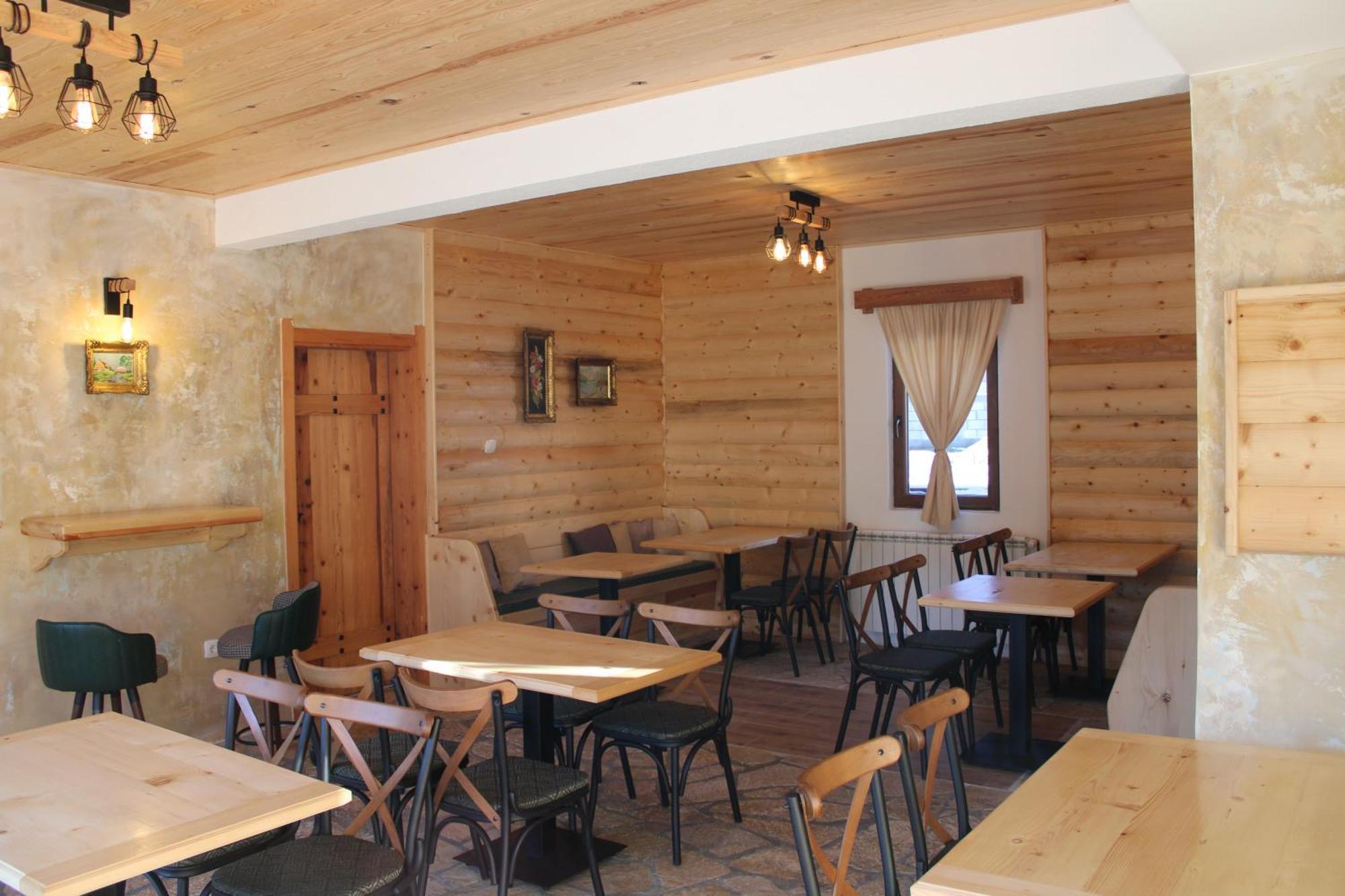 Pubhouse & Rooms Pahulja Kolašin Esterno foto