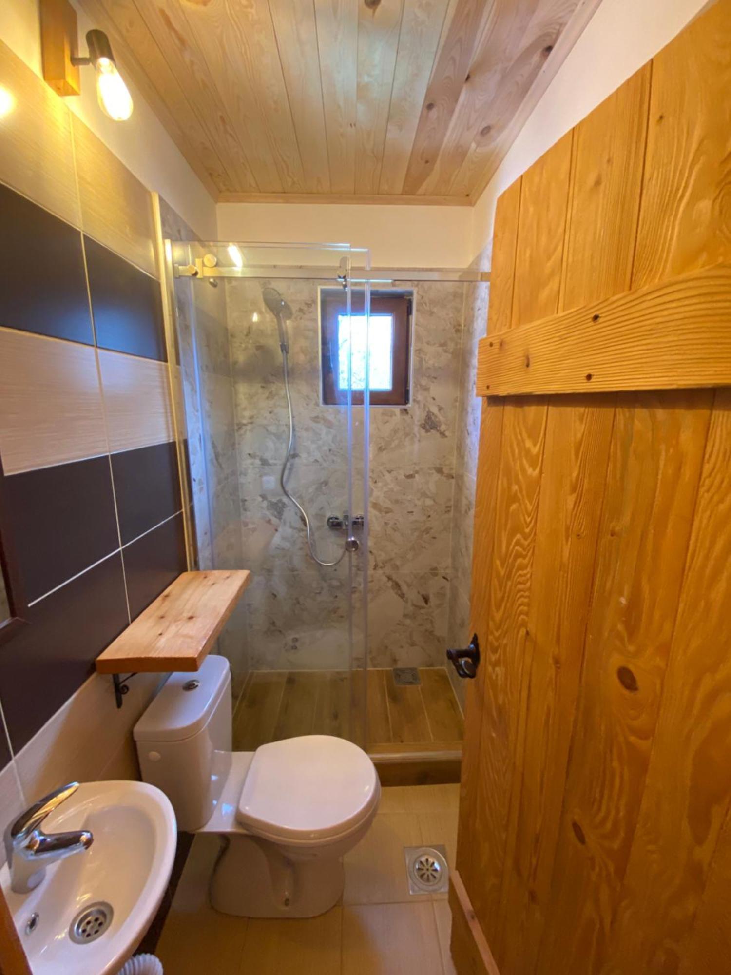 Pubhouse & Rooms Pahulja Kolašin Esterno foto
