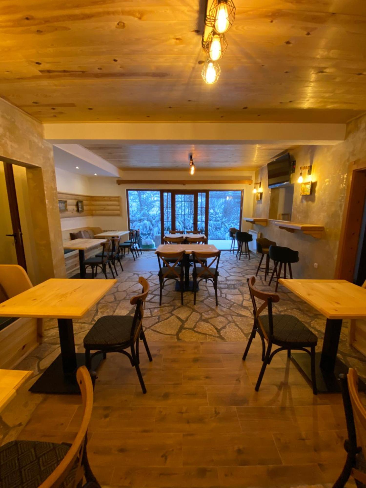 Pubhouse & Rooms Pahulja Kolašin Esterno foto