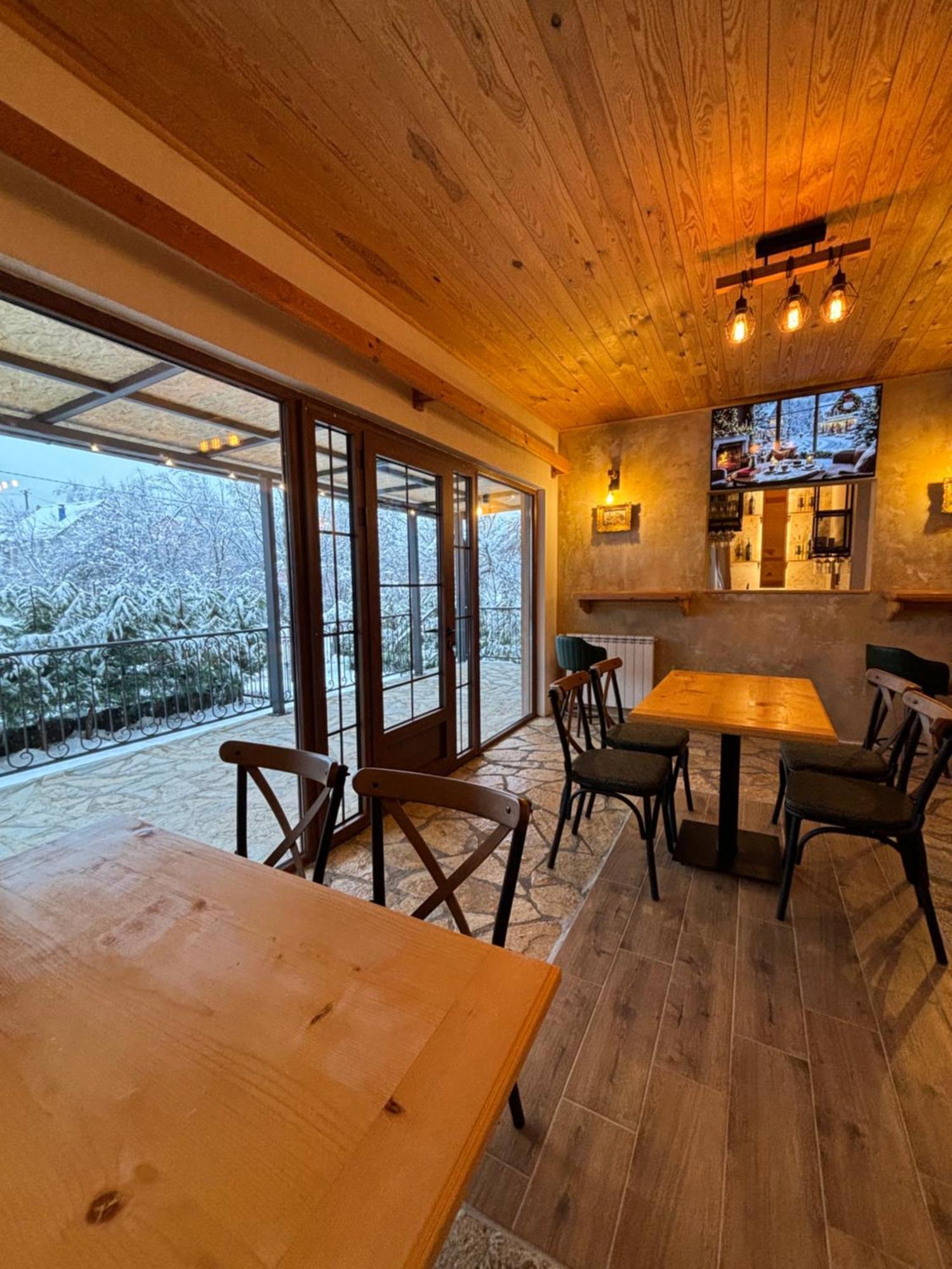 Pubhouse & Rooms Pahulja Kolašin Esterno foto